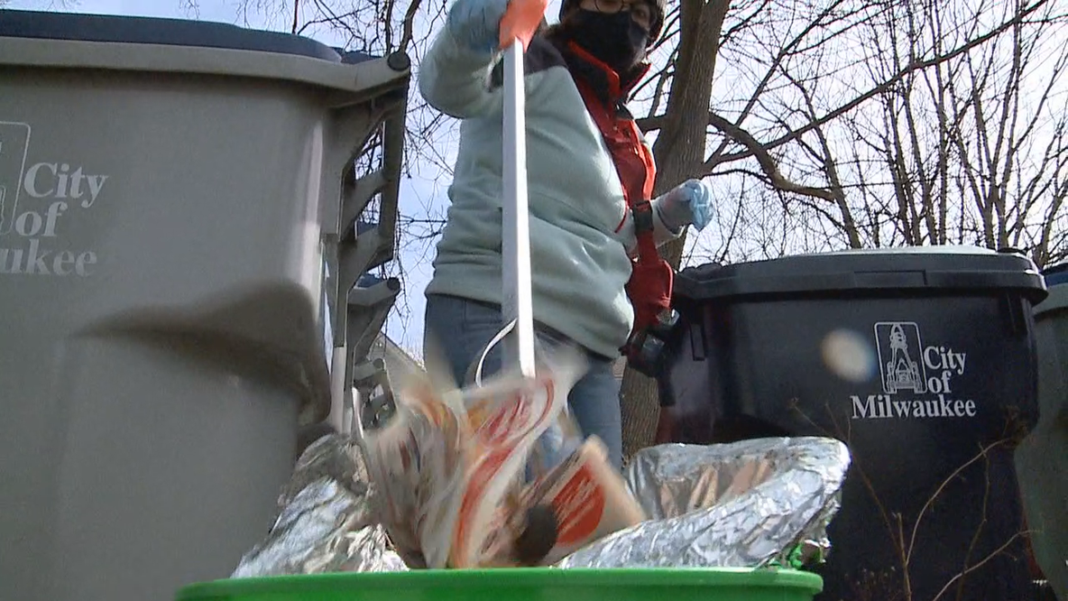 Milwaukee neighbors clean up trash in Riverwest